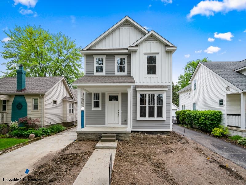 New Home in Beverly Hills 16276 Kirkshire Avenue