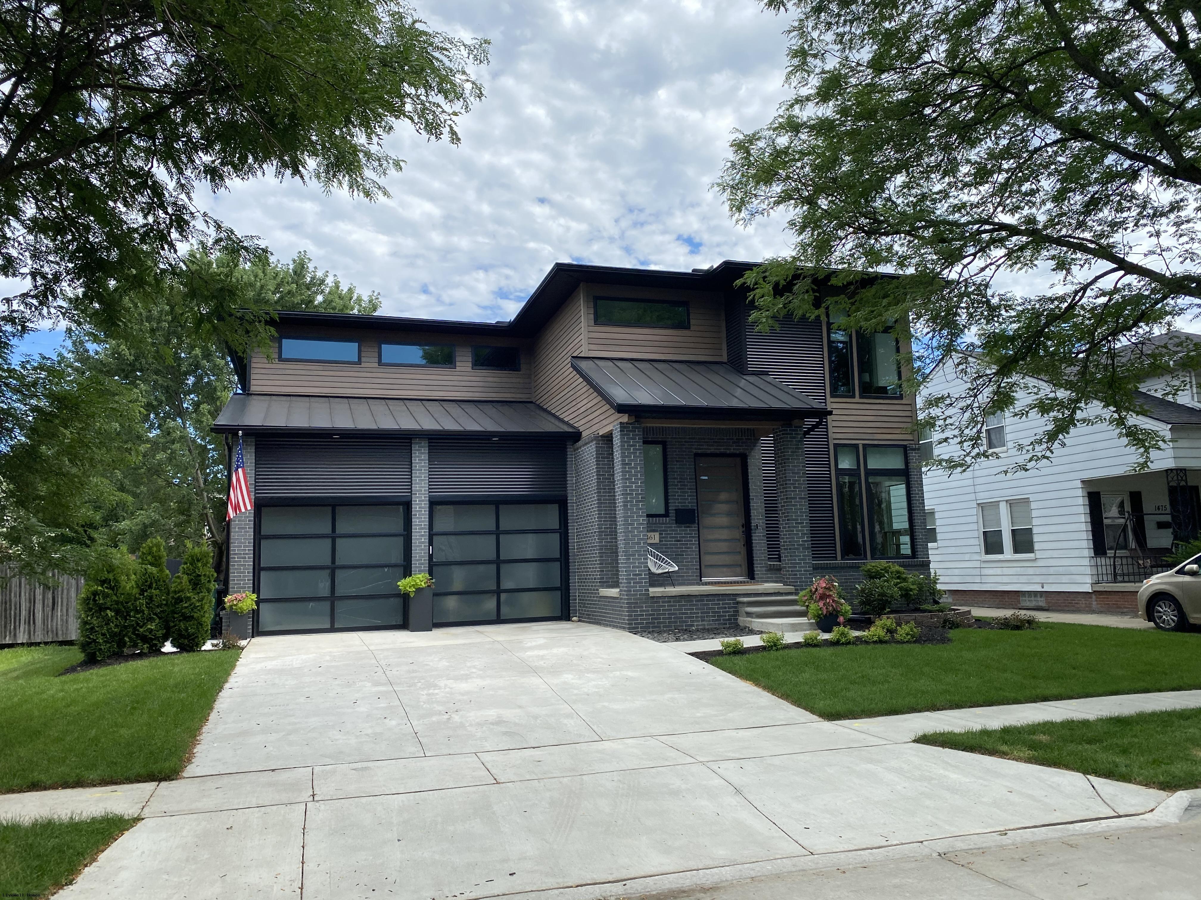 New Home In Birmingham with Attached Garage 646 Chapin